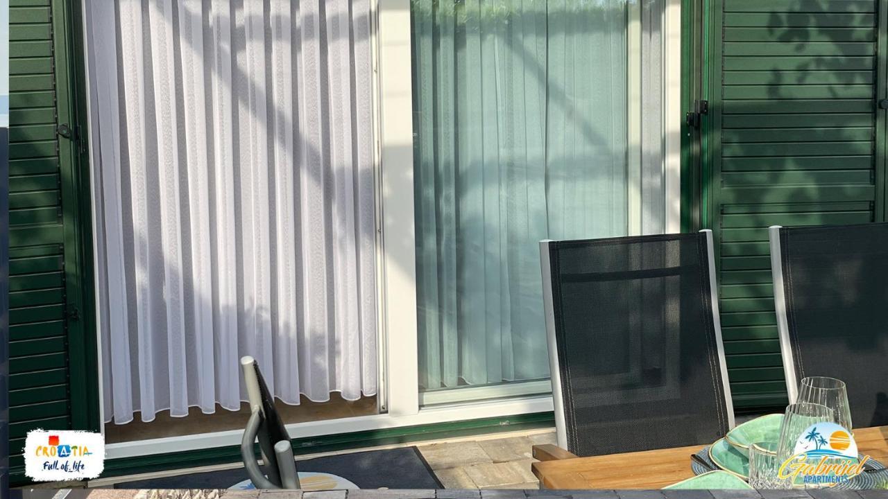 Gabrijel Apartments Makarska 1 外观 照片