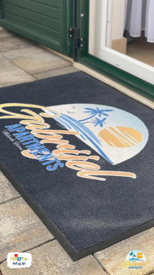 Gabrijel Apartments Makarska 1 外观 照片