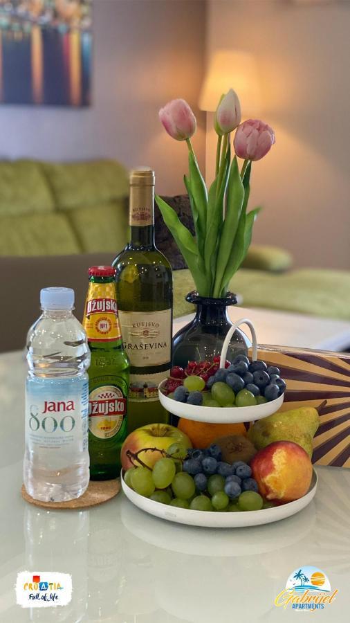 Gabrijel Apartments Makarska 1 外观 照片
