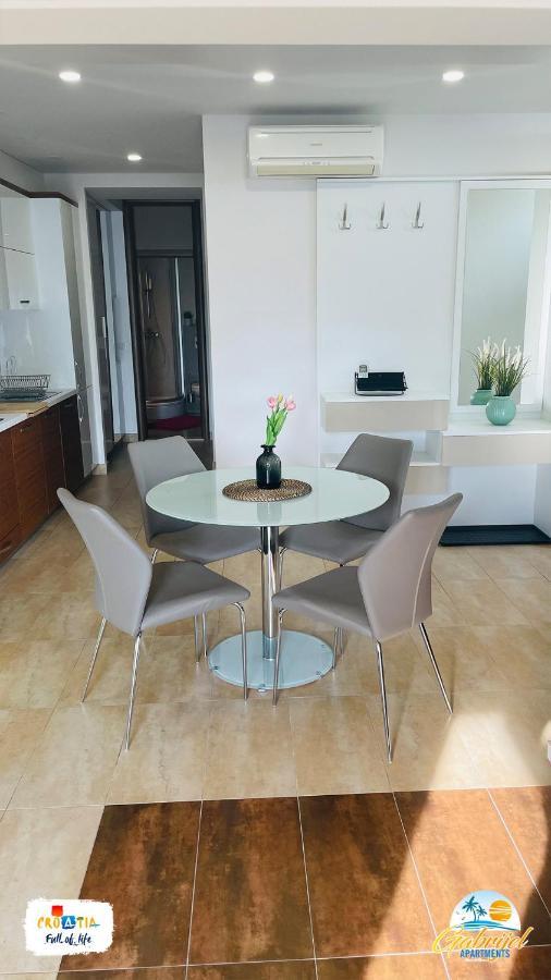 Gabrijel Apartments Makarska 1 外观 照片