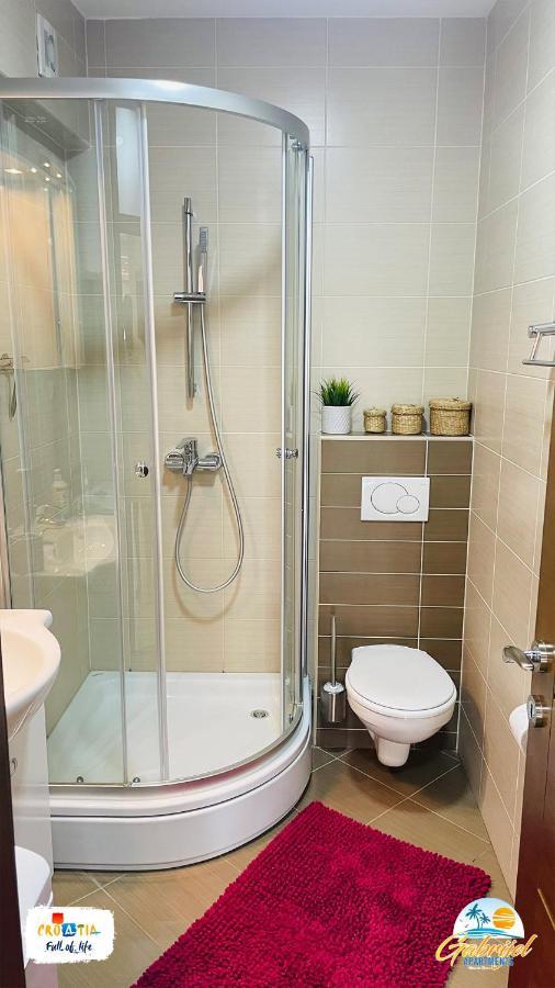 Gabrijel Apartments Makarska 1 外观 照片